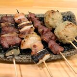 大久保駅居酒屋めぐりで見つけた、心ほぐれる個人店たち。女子会も一人飲みも大満足の夜散歩