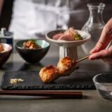 宝町駅の居酒屋で見つけた、心ほぐれる小さな名店たち